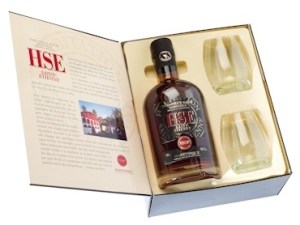 Coffret-rhum-agricole-HSE-VSOP-bouteille-et-verres-dégustation